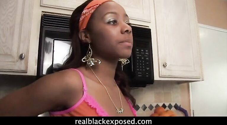 Beautiful Babe Cierra Trez Takes on Shorty's Wide Dick