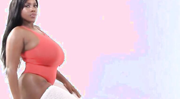 THICK EBONY FUCKS HERSELF WITH HER TOYS