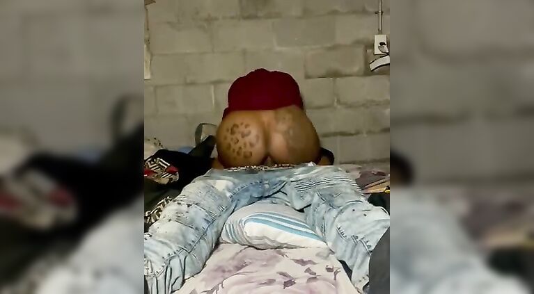 Thot fucking in a trap house