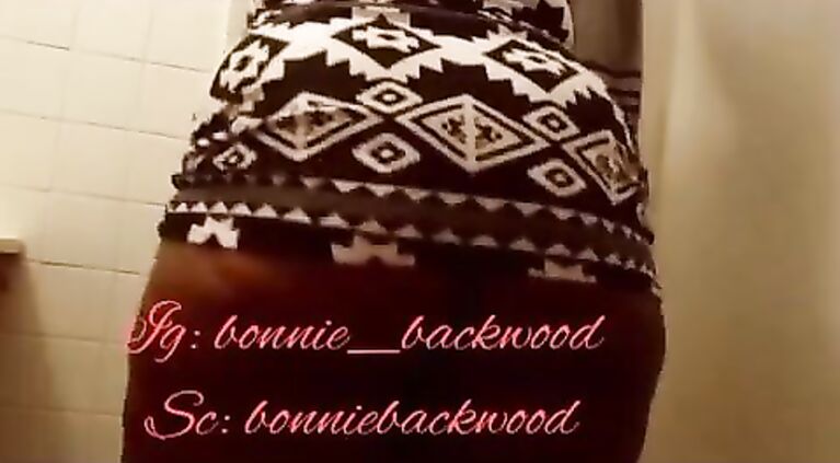 Big booty Bonnie