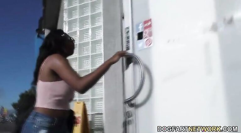Daya Knight First Time Gloryhole Fucking