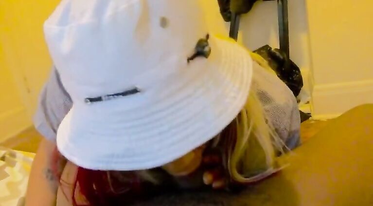 She loves sucking this BBC when her boyfriend gone
