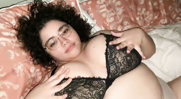 Good strokes sitting on me chubby Latina mixed bad girl smashing me and getting came on fuck party