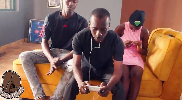 Fucking A Very Big Black Cock Behind My Gamer Stepbrother’s Back