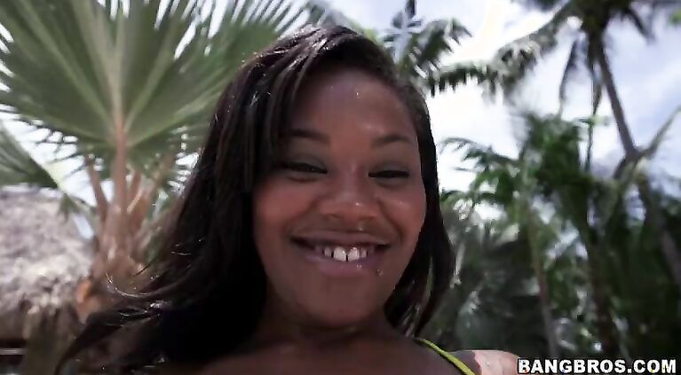 Chocolate Girl Thick in all the Right Places