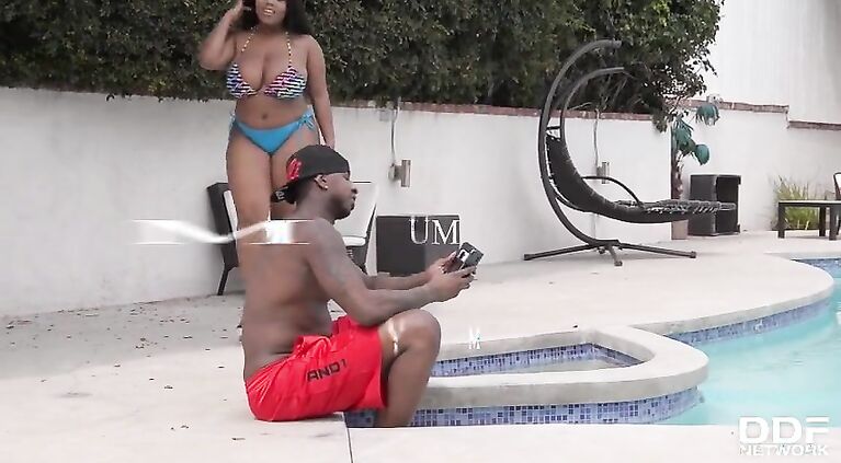 Ebony-skinned bikini babe Ms Yummy's juicy ass-ets hang out and banged out
