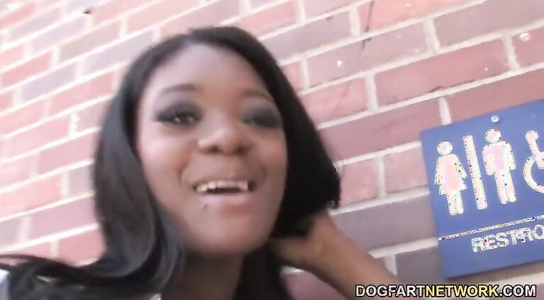 Jenna Brooks Gets Her First White Dick At A Gloryhole